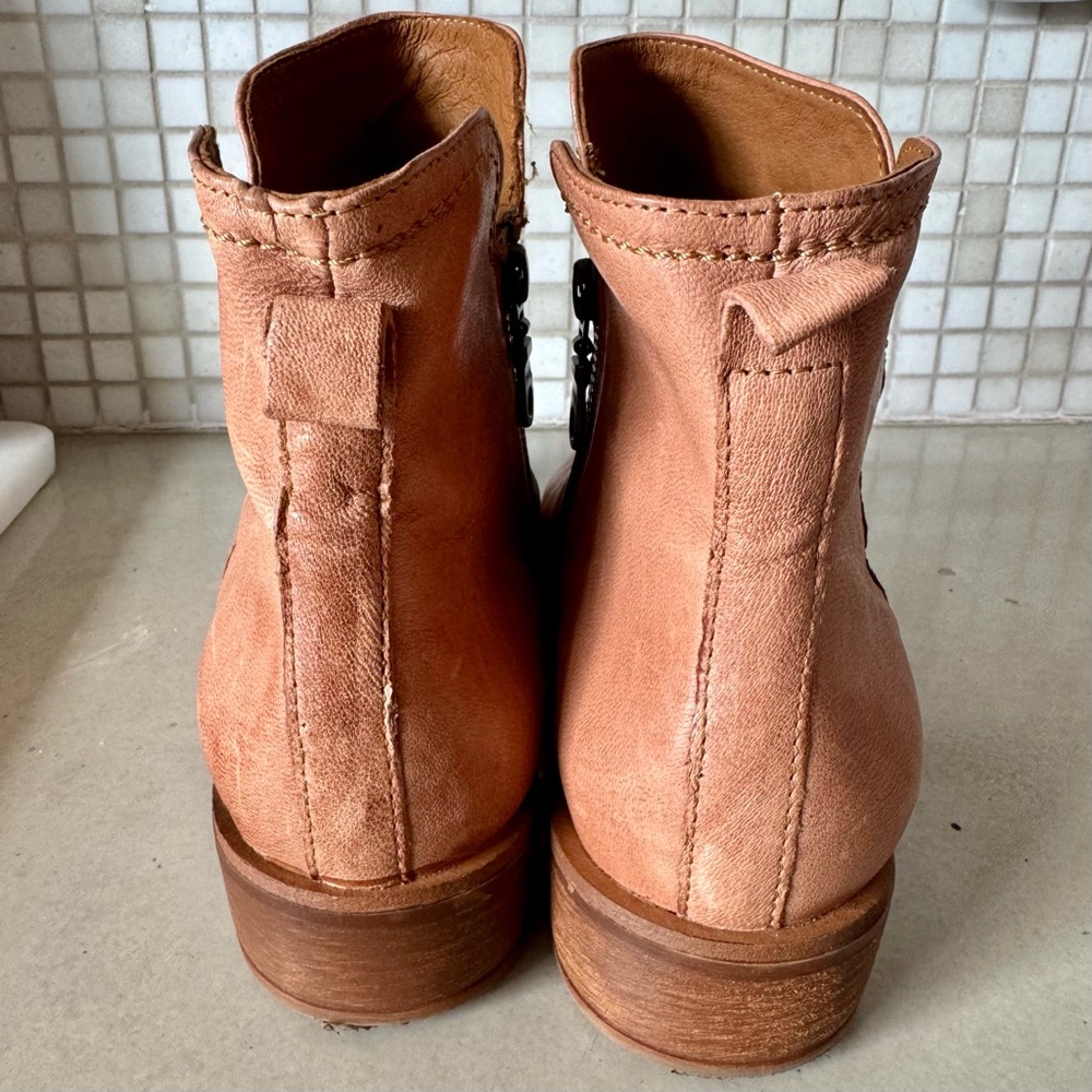 Sofft Beckie ruched Leather bootie Women’s 9 Shoes Luggage Brown Color Nordstrom - Picture 10 of 11